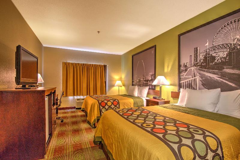 Super 8 by Wyndham Waterloo image