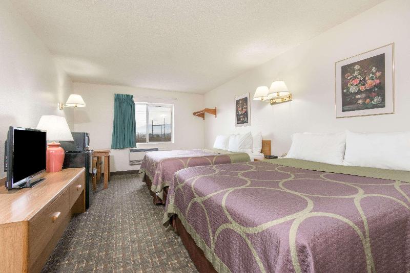 Super 8 by Wyndham Florence Canon City A