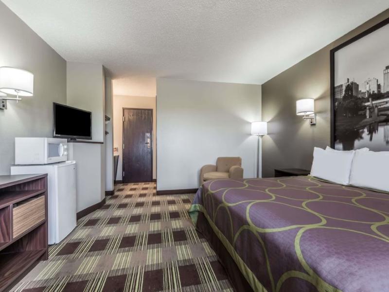 Super 8 by Wyndham Kimball image