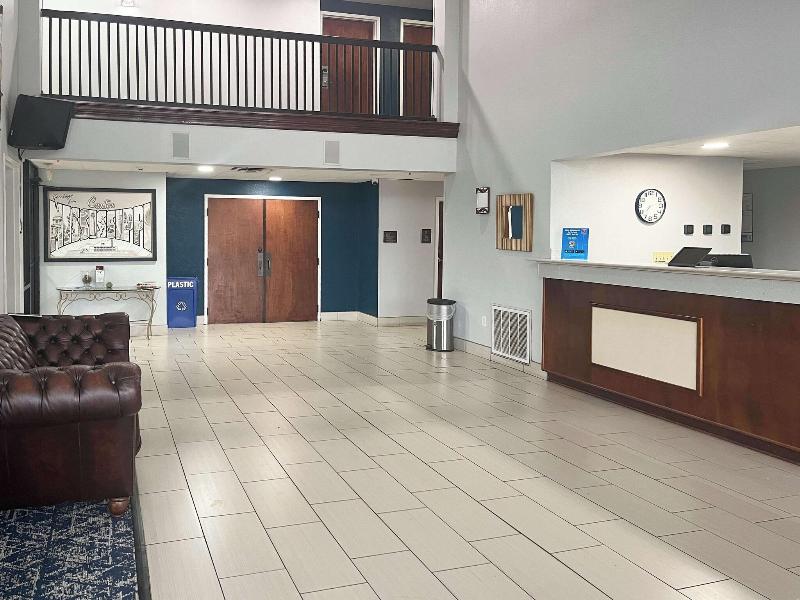 Motel 6 image