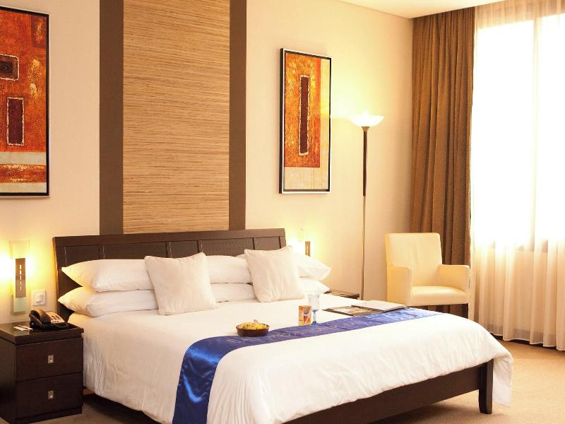 Protea Hotel Kampala image