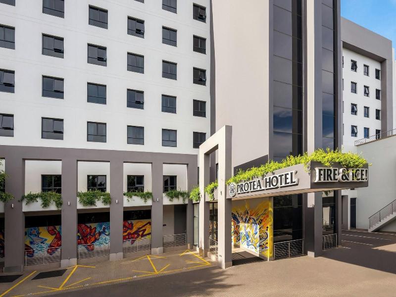 Protea Hotel Fire & Ice! Pretoria Menlyn image