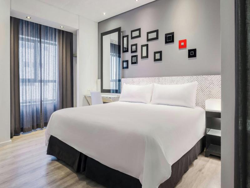 Protea Hotel Fire & Ice! Pretoria Menlyn image