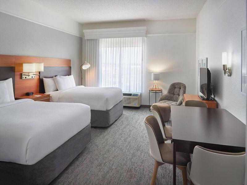 TownePlace Suites Newnan image