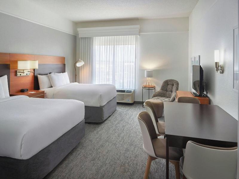TownePlace Suites Newnan image