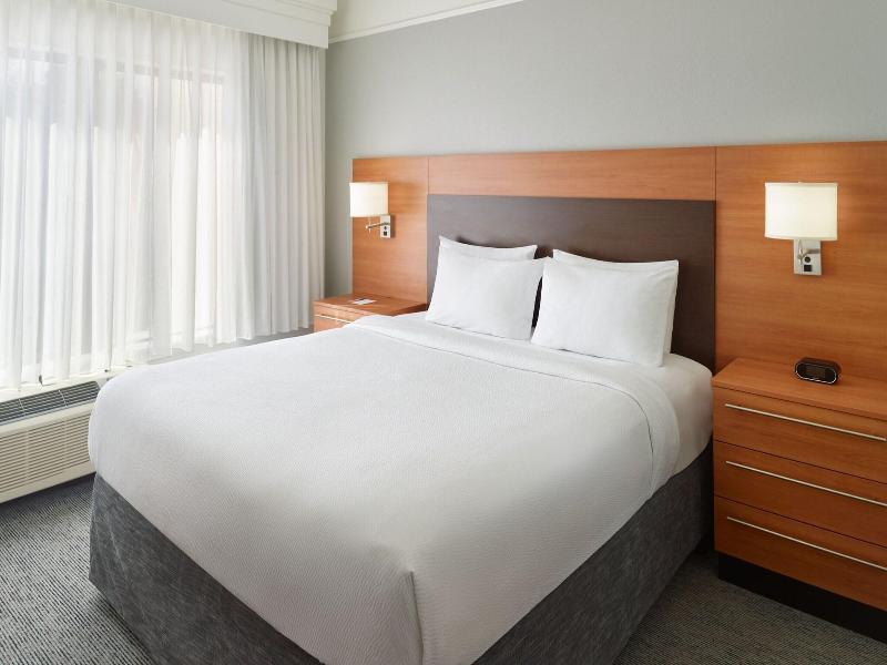 TownePlace Suites Newnan image