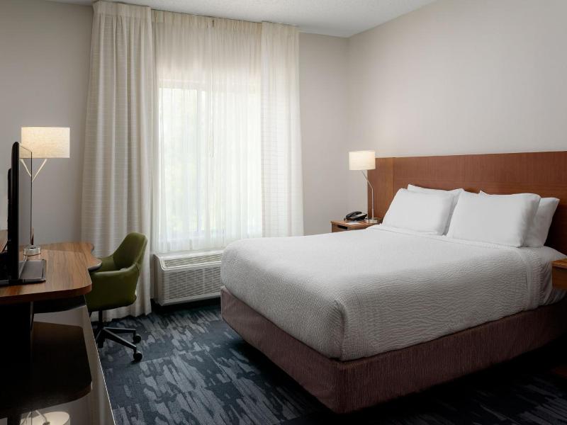 Fairfield Inn & Suites Columbia image