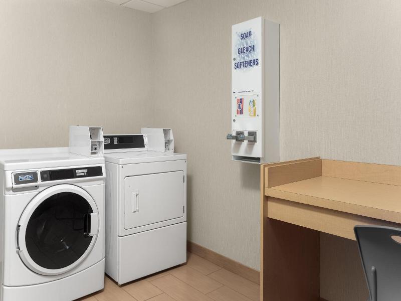 Fairfield Inn & Suites Columbia image