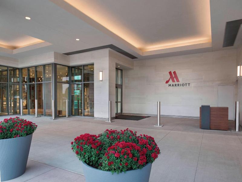 Buffalo Marriott HARBORCENTER image