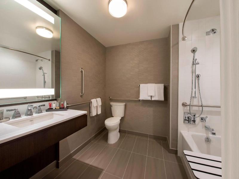 Buffalo Marriott HARBORCENTER image