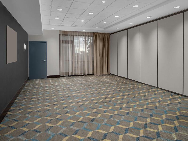 Residence Inn Los Angeles Burbank/Downtown image