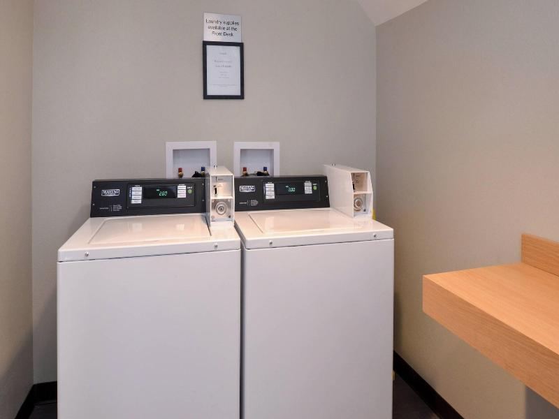 Fairfield Inn & Suites Arlington Near Six Flags image