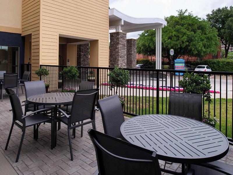 Fairfield Inn & Suites Arlington Near Six Flags image