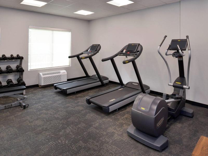 Fairfield Inn & Suites Arlington Near Six Flags image