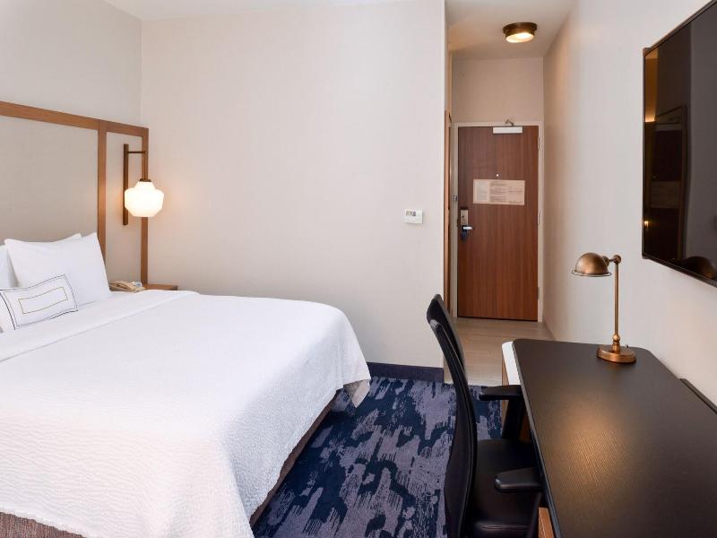 Fairfield Inn & Suites Arlington Near Six Flags image