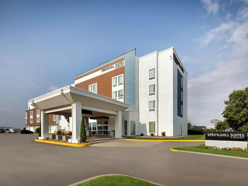 SpringHill Suites Wichita Airport image