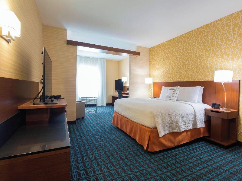 Fairfield Inn & Suites Jamestown image