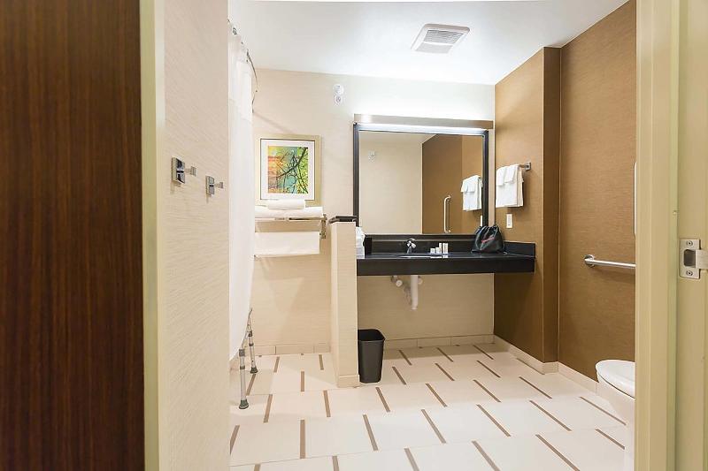 Fairfield Inn & Suites Jamestown image