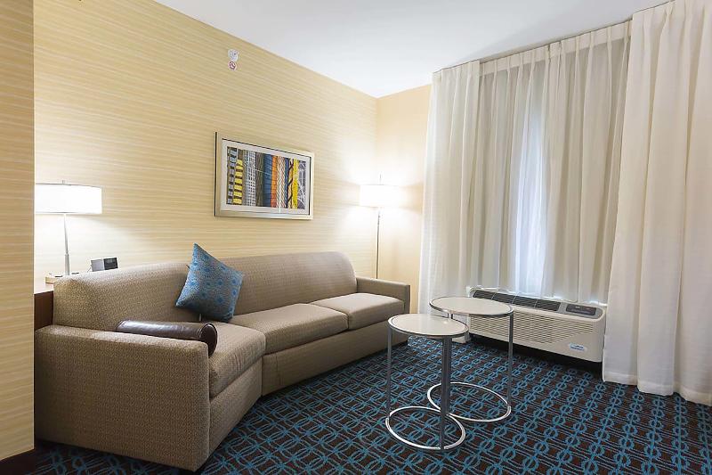 Fairfield Inn & Suites Jamestown image