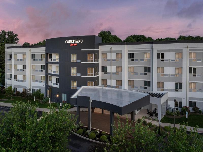 Courtyard Philadelphia Bensalem image