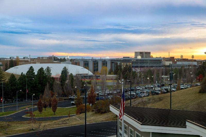 Residence Inn Pullman image