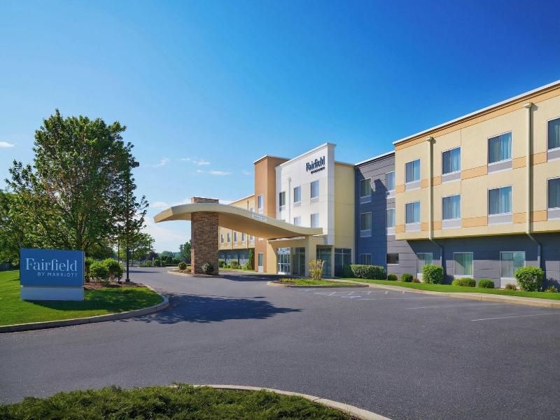 Fairfield Inn & Suites Reading Wyomissing image