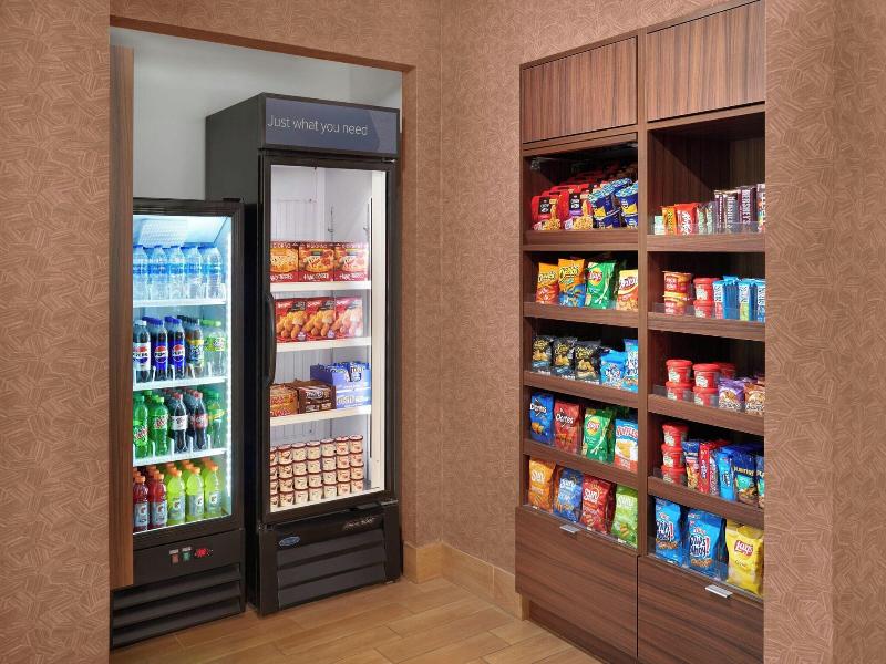 Fairfield Inn & Suites Reading Wyomissing image