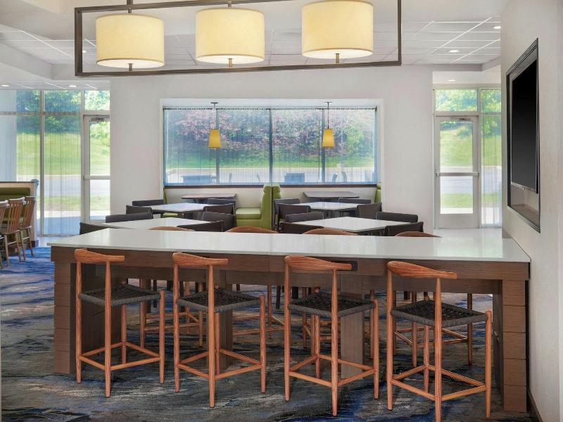 Fairfield Inn & Suites Reading Wyomissing image