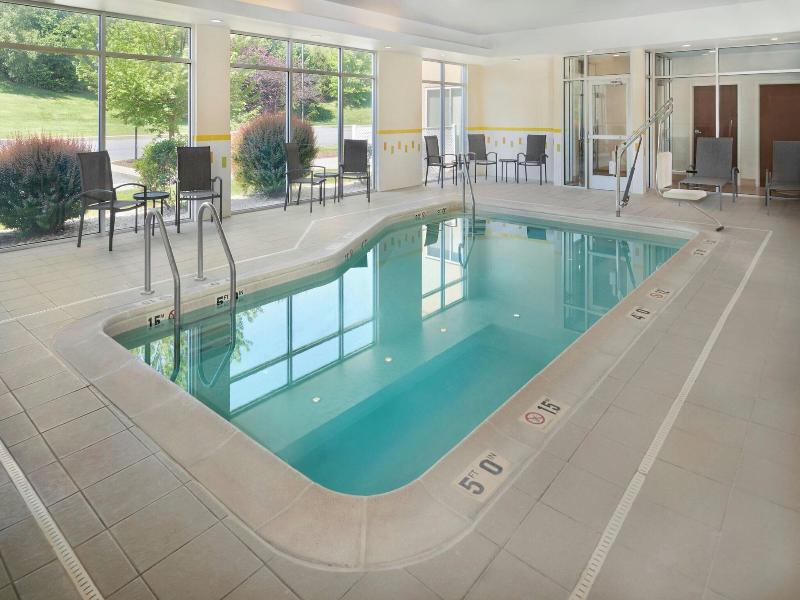 Fairfield Inn & Suites Reading Wyomissing image