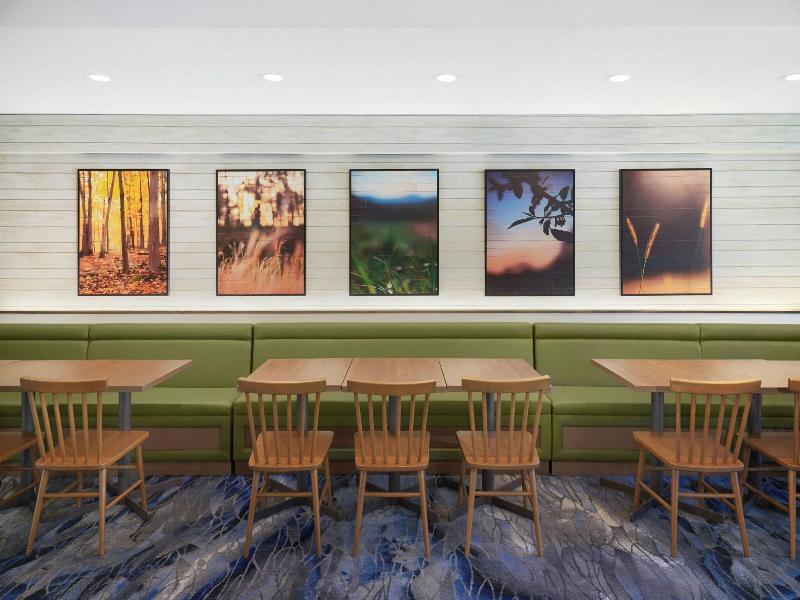Fairfield Inn & Suites Reading Wyomissing image