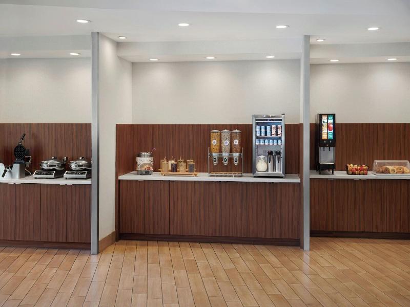Fairfield Inn & Suites Reading Wyomissing image