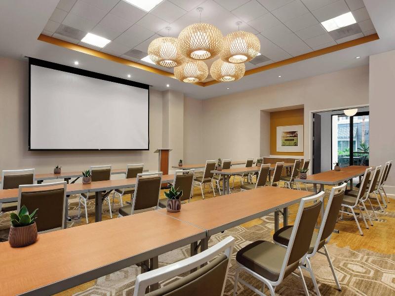 SpringHill Suites by Marriott Oceanside Beach image