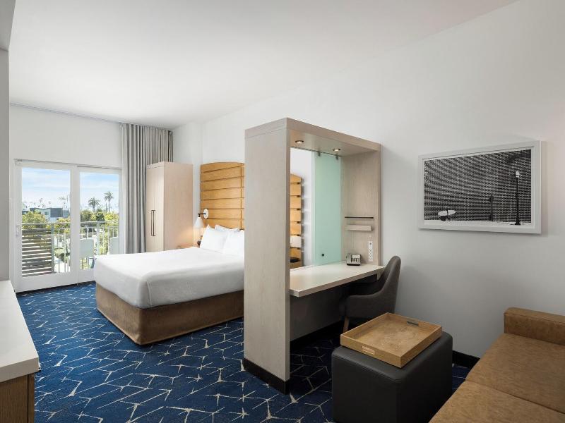 SpringHill Suites by Marriott Oceanside Beach image
