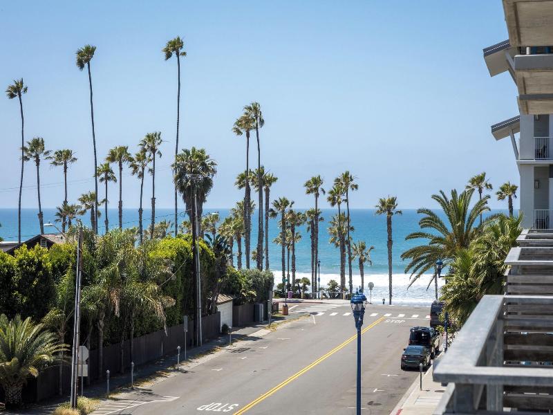 SpringHill Suites by Marriott Oceanside Beach image