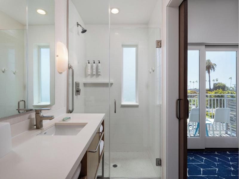 SpringHill Suites by Marriott Oceanside Beach image
