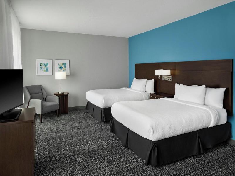 TownePlace Suites Springfield image
