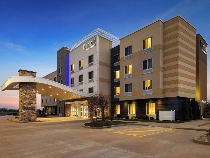 Fairfield Inn & Suites St. Louis Pontoon Beach image