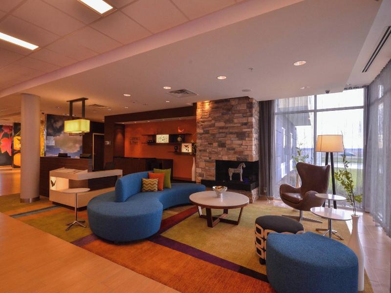 Fairfield Inn & Suites St. Louis Pontoon Beach image