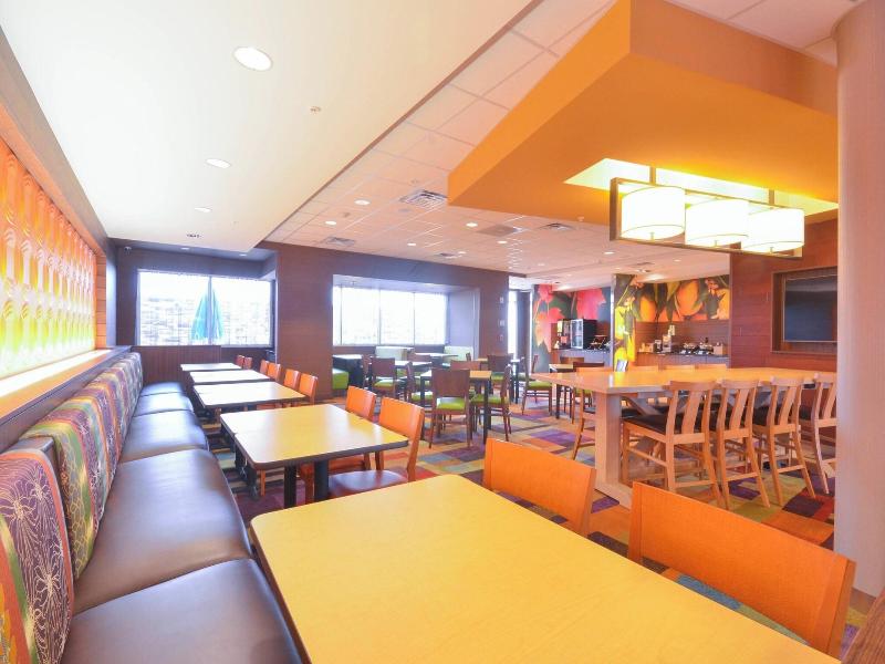 Fairfield Inn & Suites St. Louis Pontoon Beach image