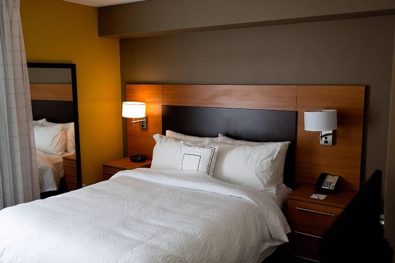TownePlace Suites Lancaster image