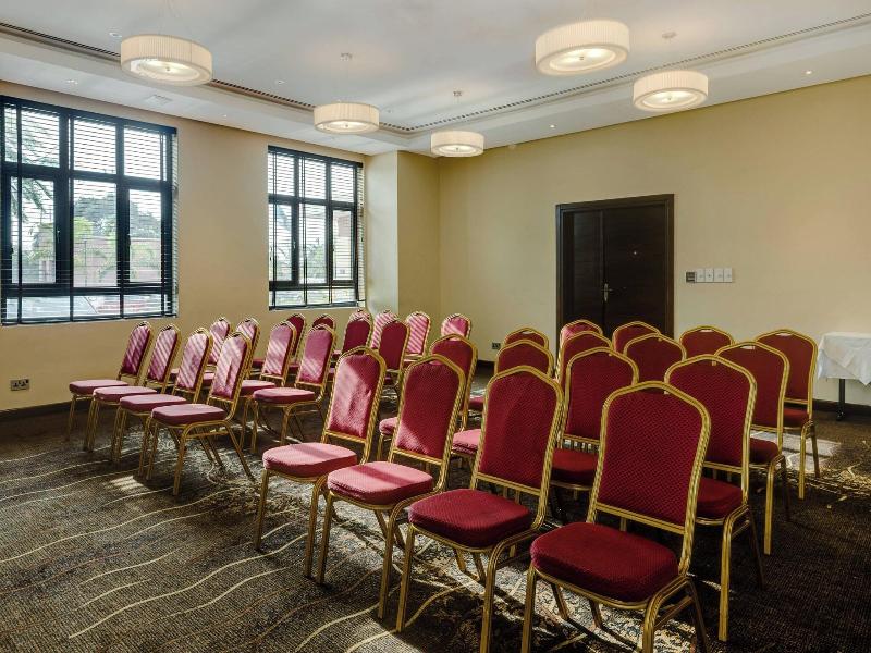 Protea Hotel Ikeja Select image