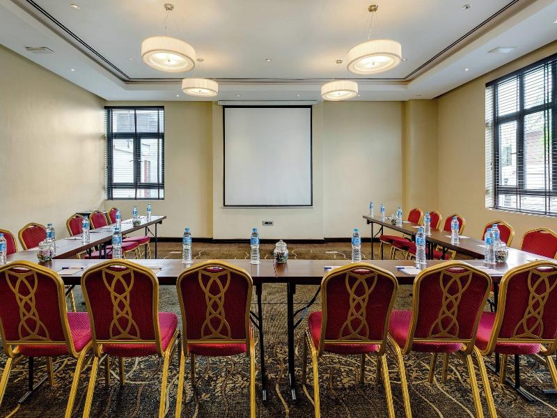 Protea Hotel Ikeja Select image