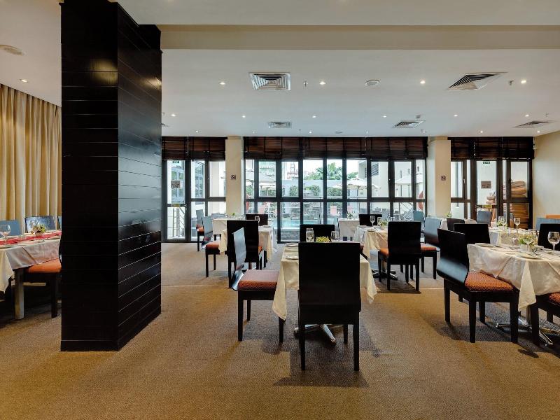 Protea Hotel Ikeja Select image