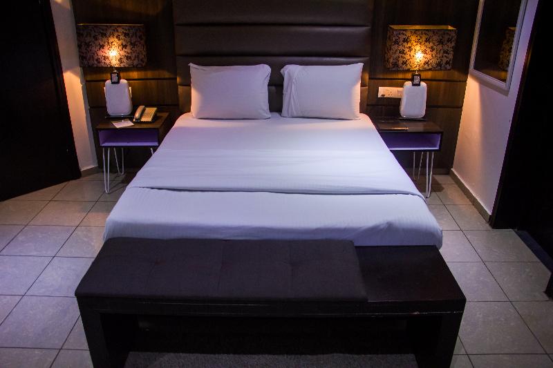 Bed room