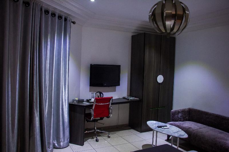 Bed room