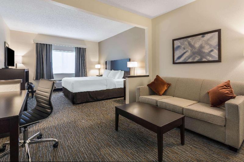 Wingate by Wyndham Gurnee image