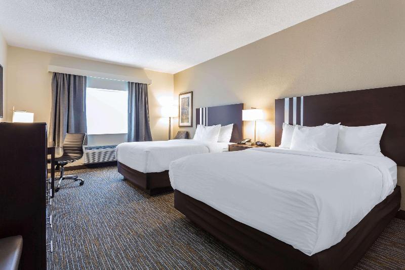 Wingate by Wyndham Gurnee image