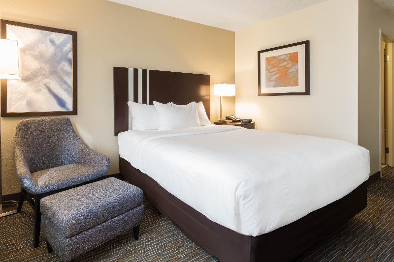 Bed room