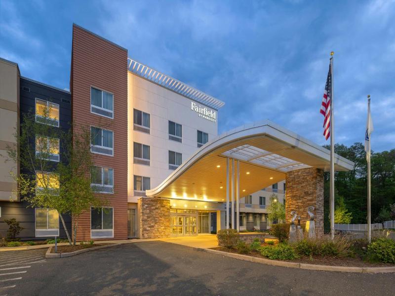 Fairfield Inn & Suites Springfield Northampton/Amh image