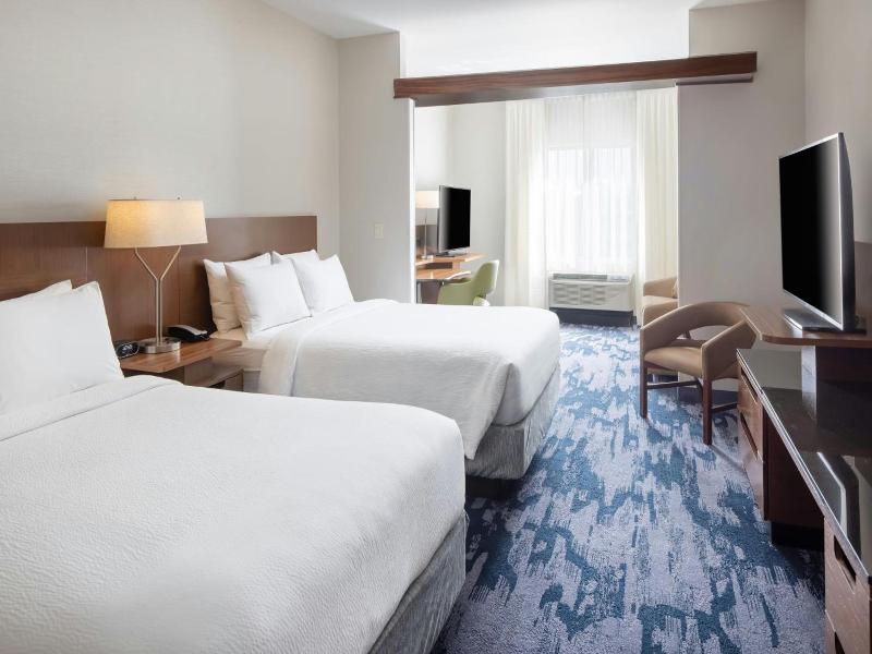 Fairfield Inn & Suites Springfield Northampton/Amh image